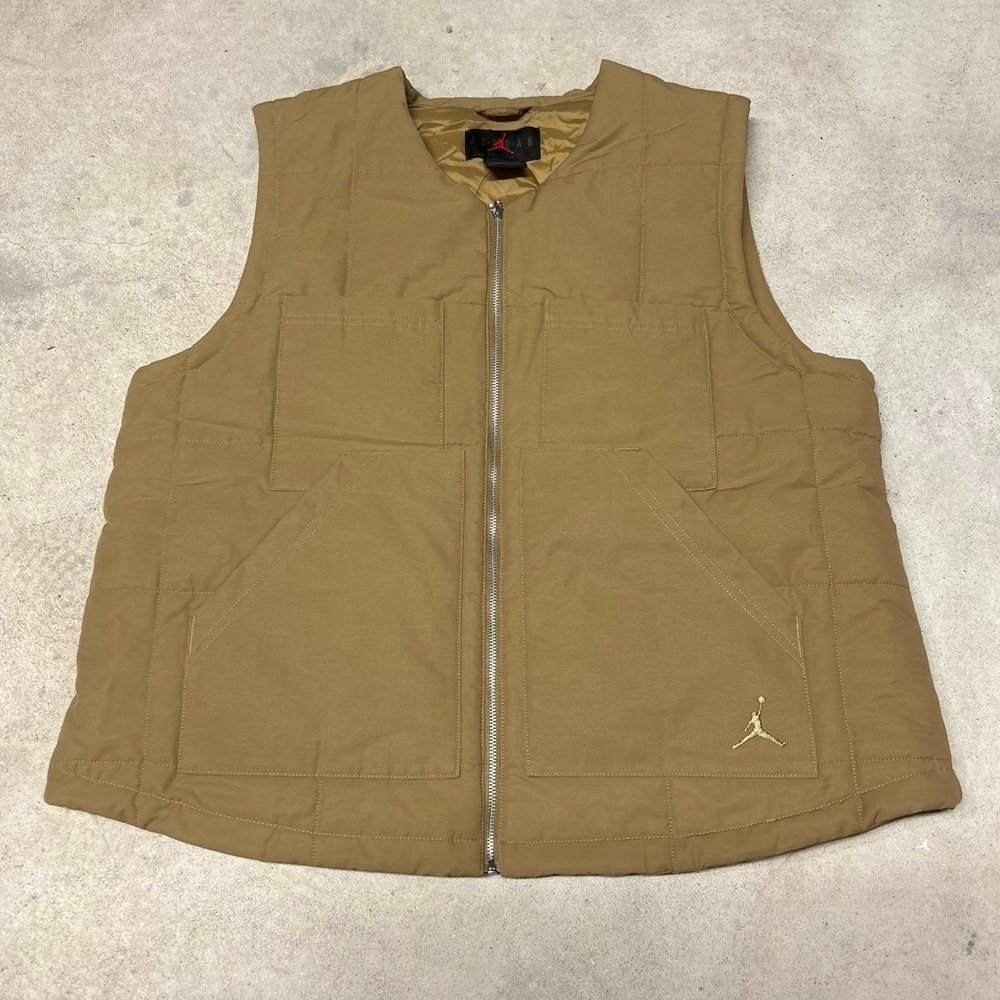 NWT Nike Jordan Women's Quilted Full Zip Vest Brown Kelp Size Medium FB5192-395